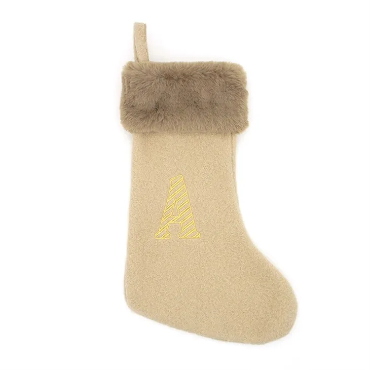 প্রাথমিক ক্রিসমাস স্টকিংস