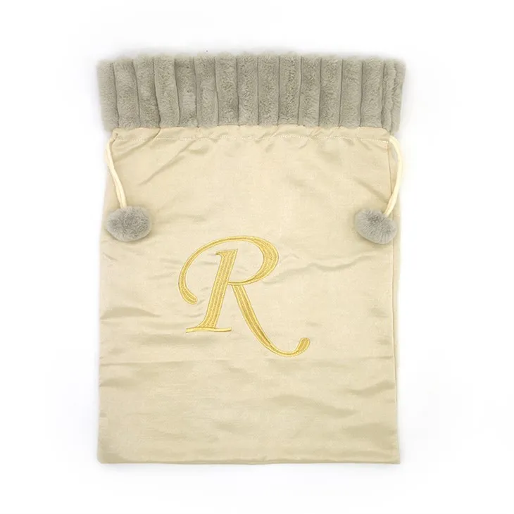 দৈত্য চিঠি ক্রিসমাস স্টকিং