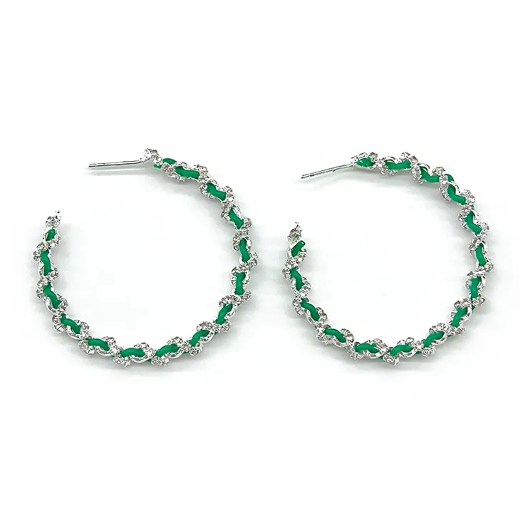 সবুজ রত্ন টেক্সচার কানের দুল